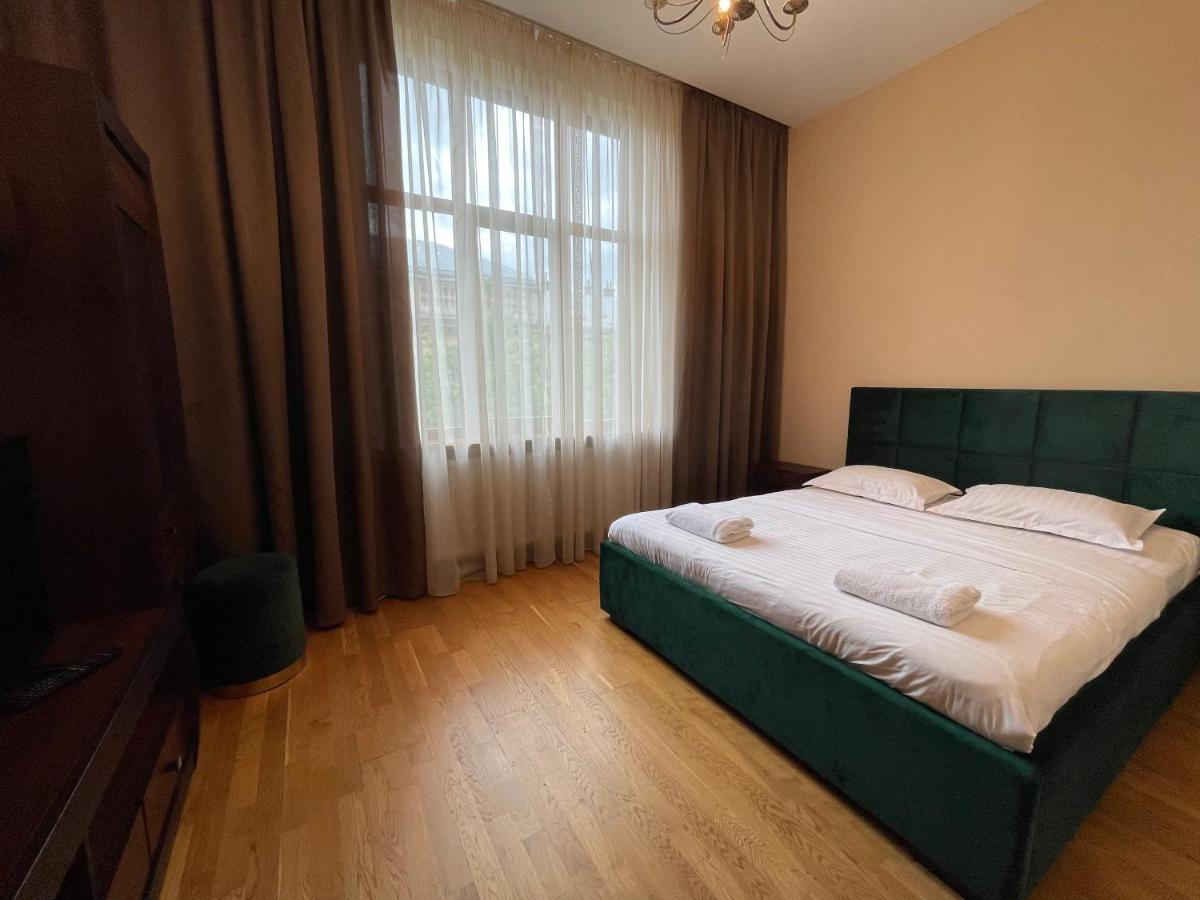 Avangard Qn Romana 26 Apart Lwów Zewnętrze zdjęcie