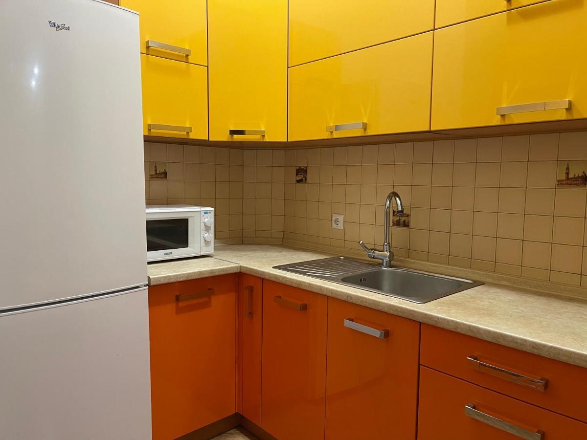 Avangard Qn Romana 26 Apart Lwów Zewnętrze zdjęcie